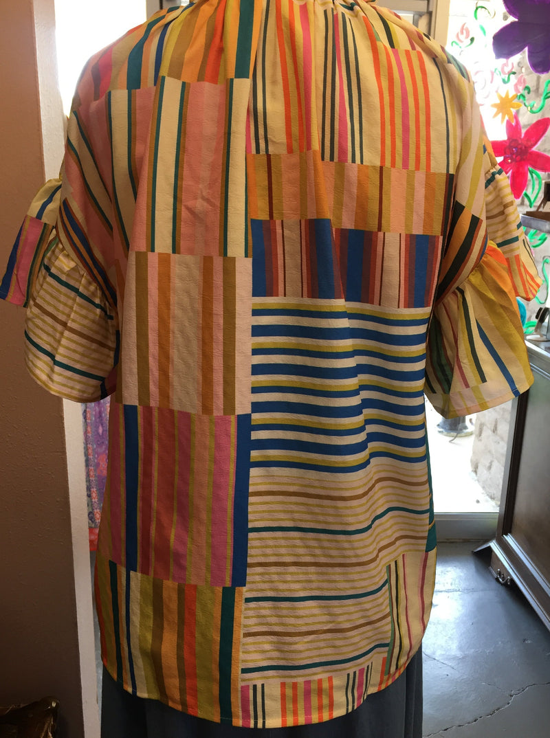 Geometric Wow Top