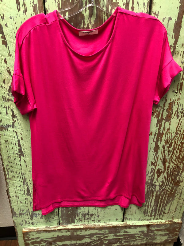 SHORT SLEEVE V-NECK T