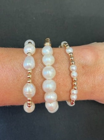 Gaudy Pearl and Gold Bead Bracelet